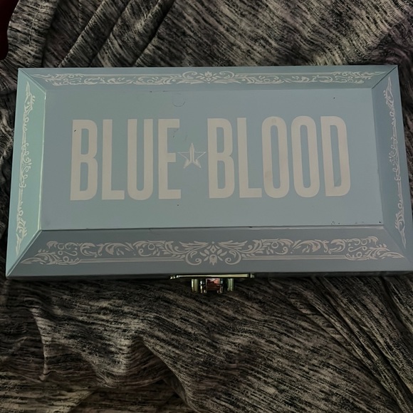 Jeffree Star Blue Bloods - Picture 1 of 4